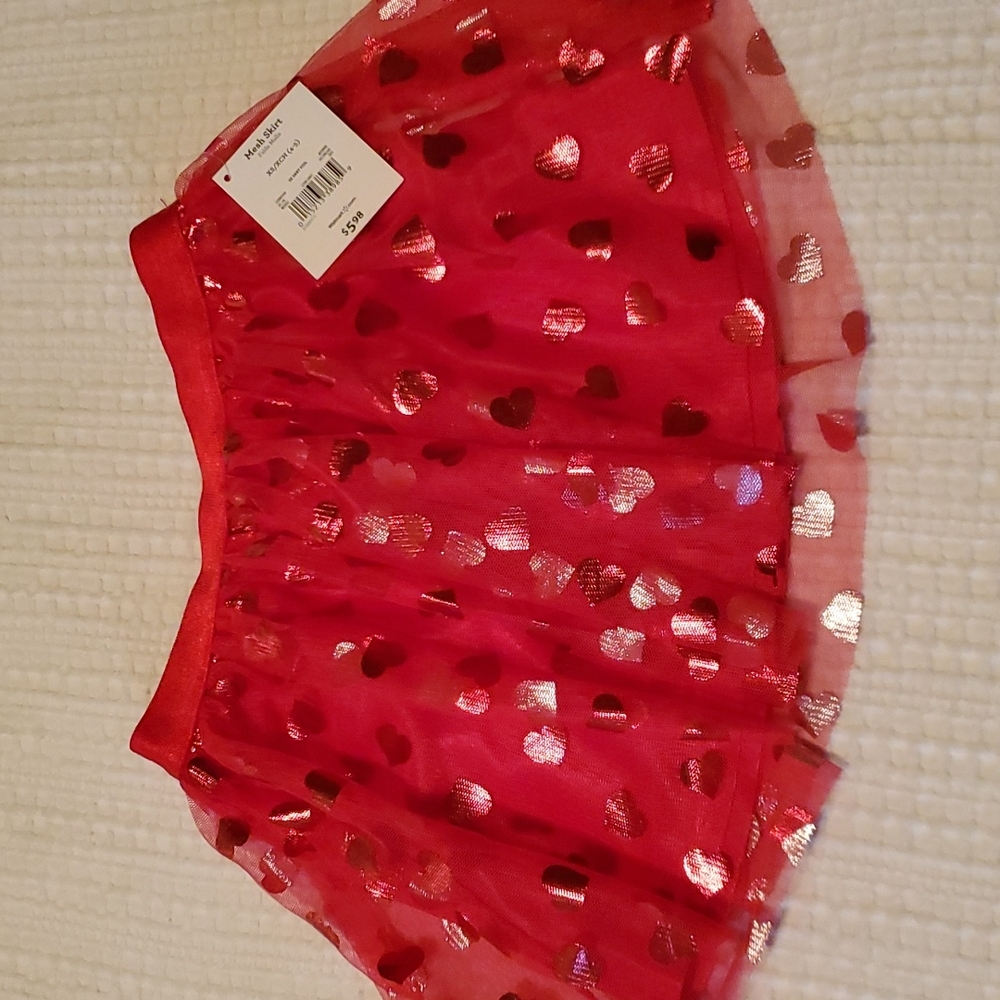 NWT girls Valentine's skirt size 4-5